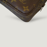 LOUIS VUITTON TROUSSE 23