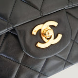 CHANEL CLASSIC MEDIUM BAG