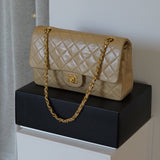 CHANEL CLASSIC MEDIUM BAG