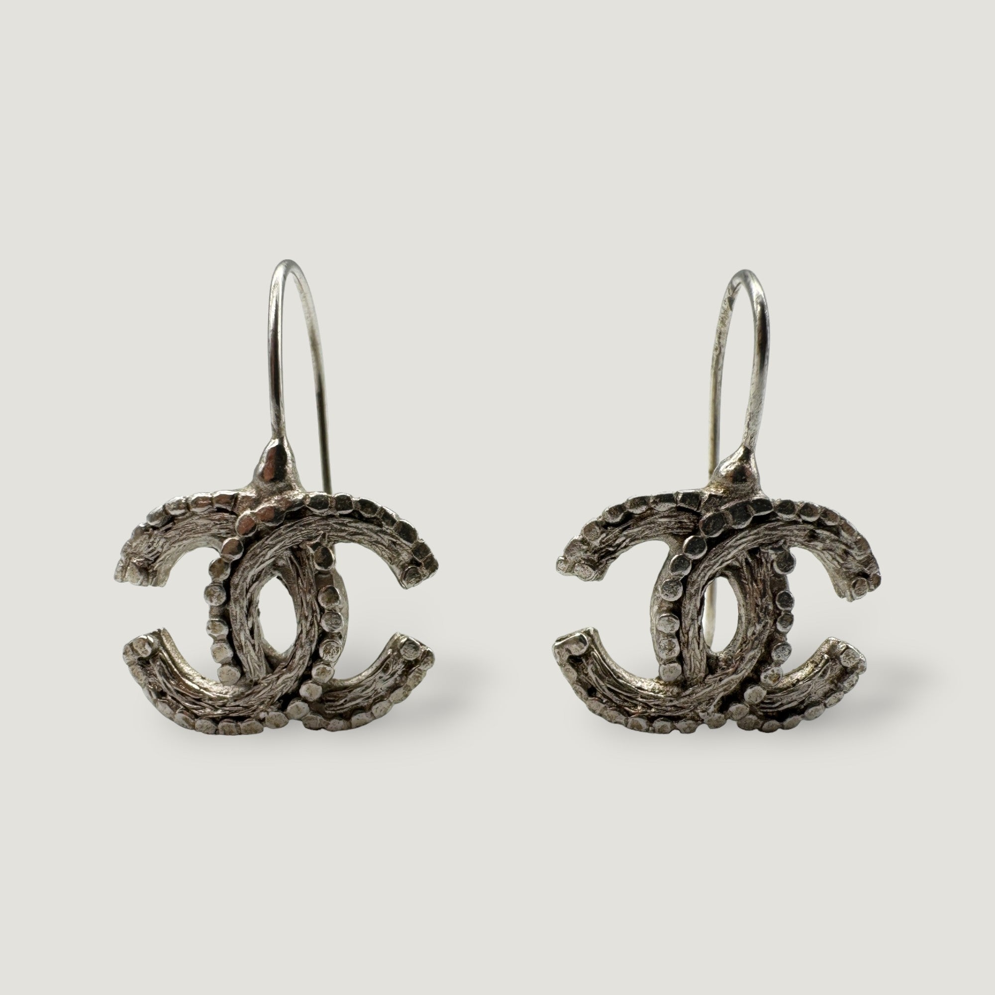CHANEL EARRINGS la boutique PARIS