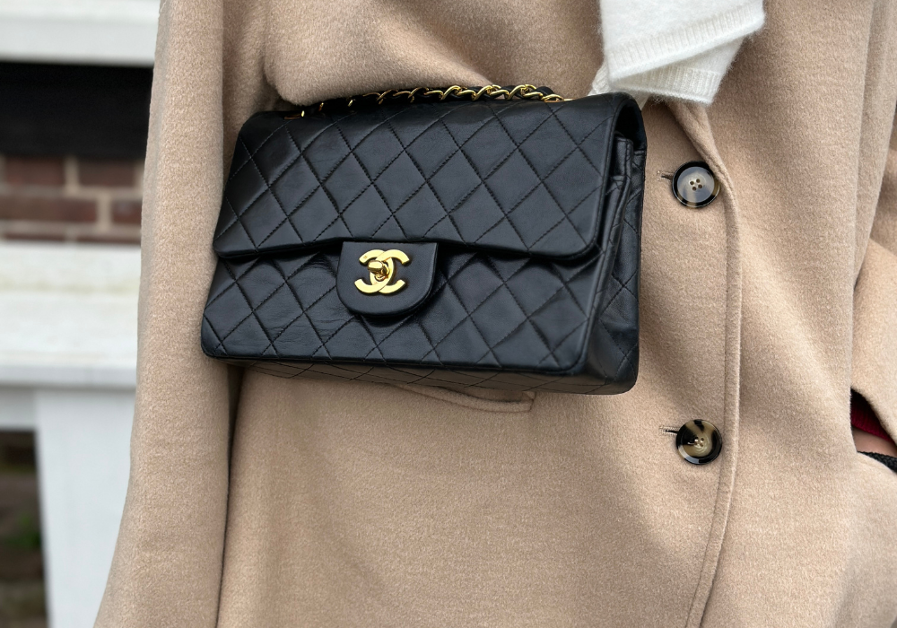 How to clean your CHANEL bag?