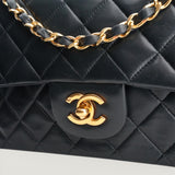 CHANEL CLASSIC MEDIUM BAG