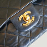 CHANEL CLASSIC MEDIUM BAG