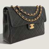 CHANEL CLASSIC JUMBO BAG