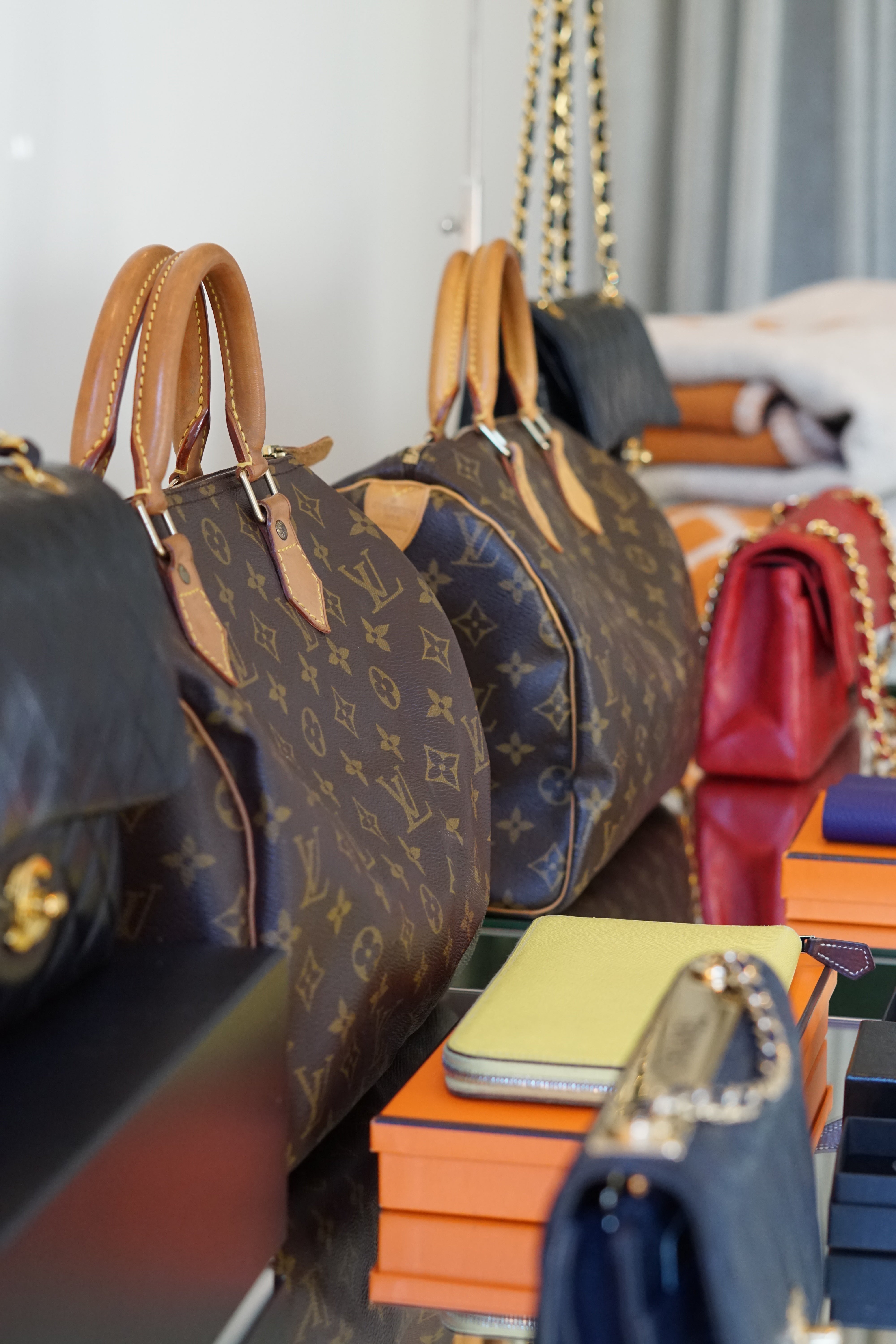 SHOP