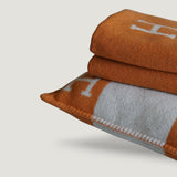 HERMES AVALON PILLOW & BLANKET