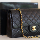 CHANEL CLASSIC MEDIUM BAG