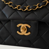 CHANEL CLASSIC MEDIUM BAG
