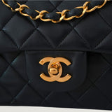 CHANEL CLASSIC MEDIUM BAG