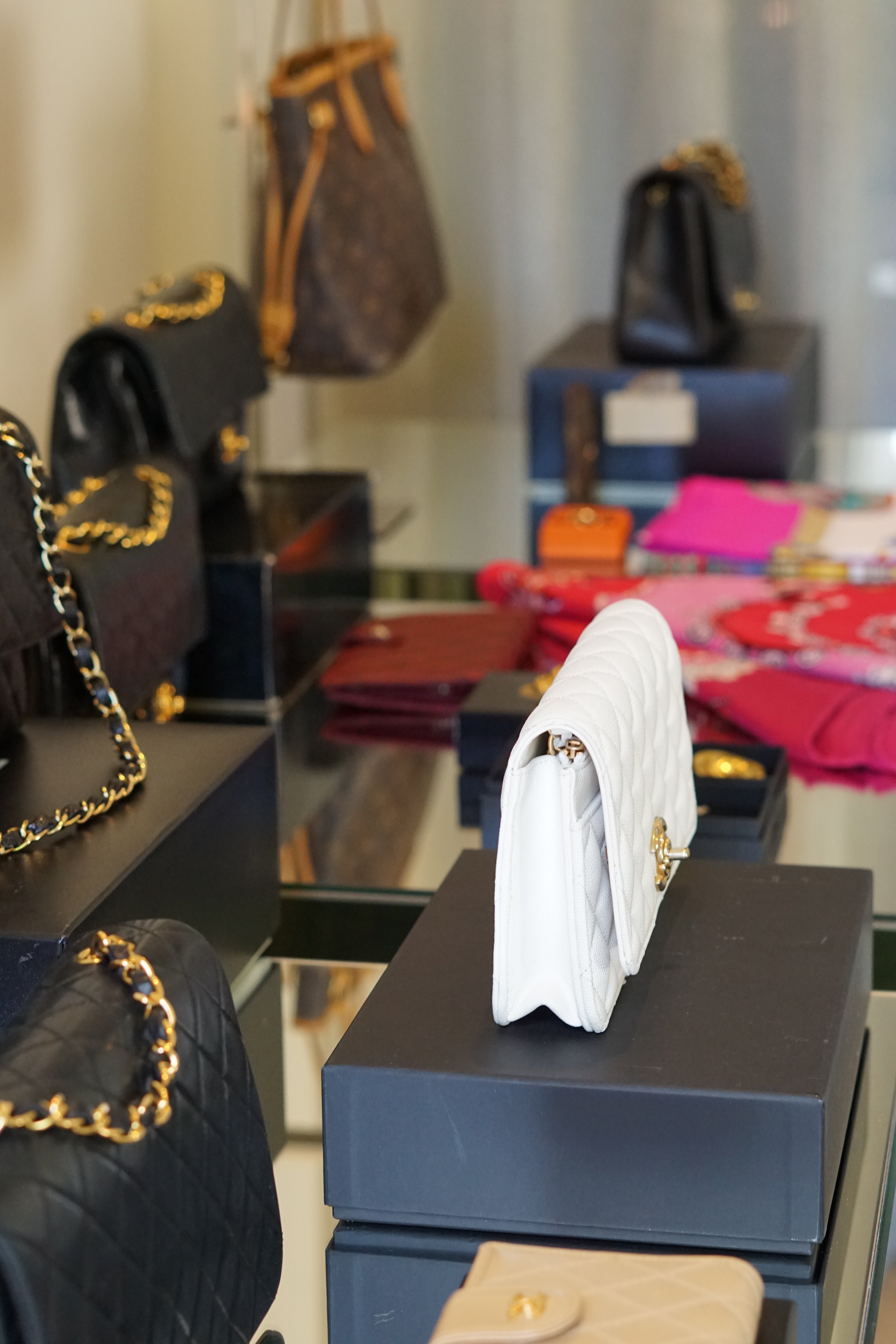 SHOP
