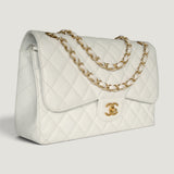 CHANEL CLASSIC JUMBO BAG