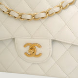 CHANEL CLASSIC JUMBO BAG