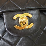 CHANEL CLASSIC MEDIUM BAG