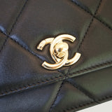 CHANEL WALLET ON CHAIN TRENDY