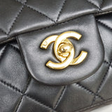 CHANEL CLASSIC MEDIUM BAG