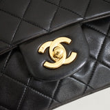 CHANEL CLASSIC MEDIUM BAG