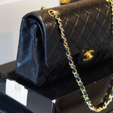 CHANEL CLASSIC MEDIUM BAG