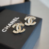 CHANEL EARRINGS PEARLS