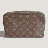 LOUIS VUITTON TROUSSE 23