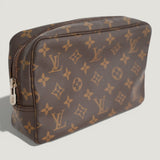 LOUIS VUITTON TROUSSE 23