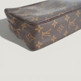 LOUIS VUITTON TROUSSE 23