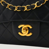 CHANEL CLASSIC MEDIUM BAG