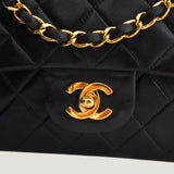 CHANEL CLASSIC MEDIUM BAG