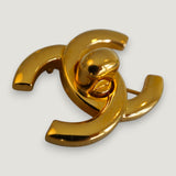 CHANEL BROOCH CC TURNLOCK