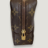 LOUIS VUITTON TROUSSE 23
