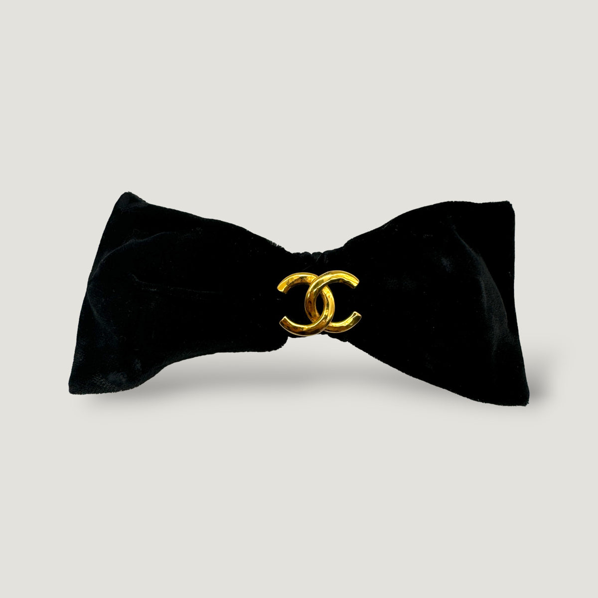 CHANEL HAIR CLIP | BOW – la boutique PARIS display picture 1