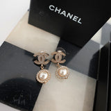 CHANEL EARRINGS | PEARLS